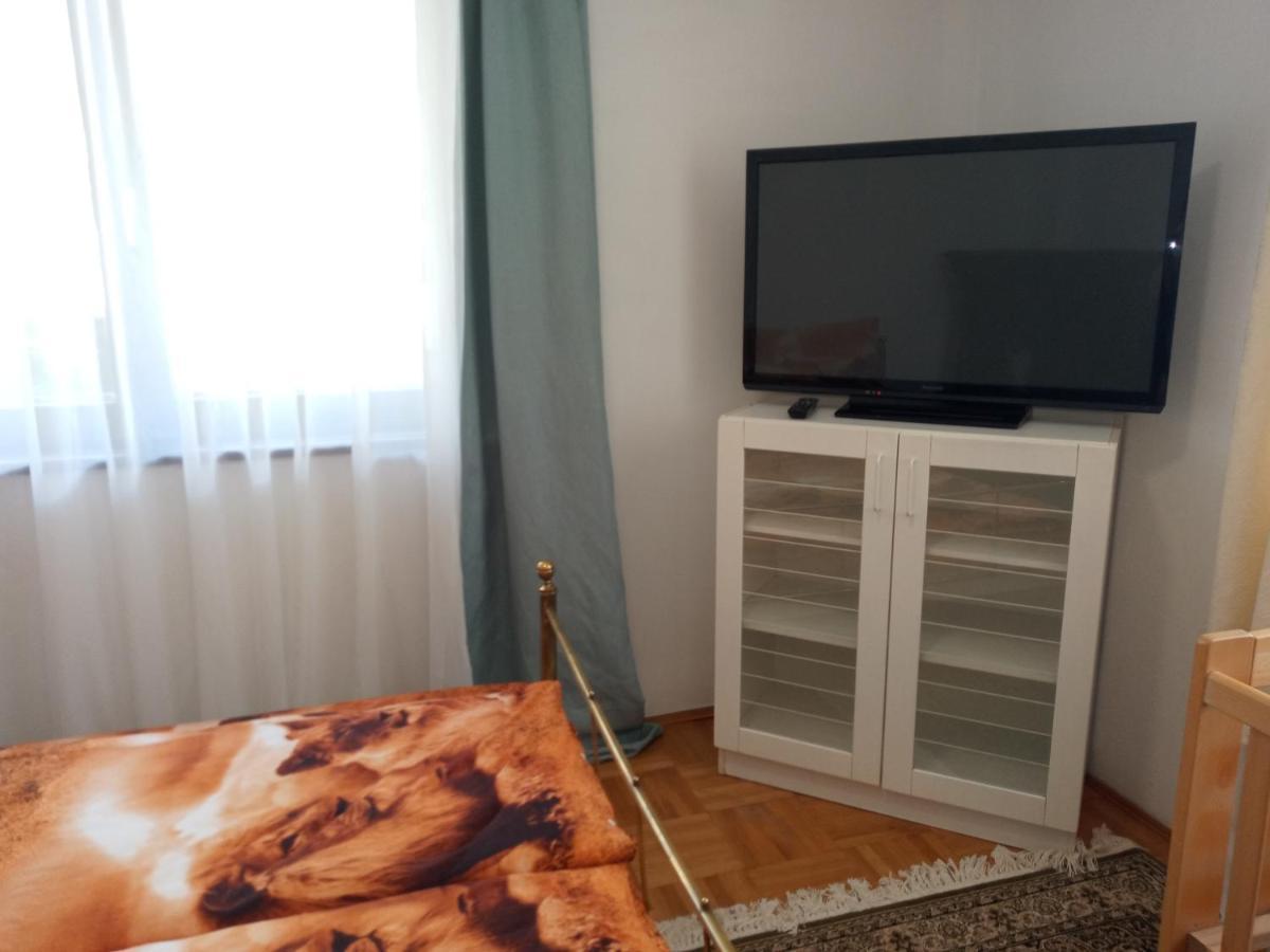 Luxury Eagle Apartman Budapest Exterior photo